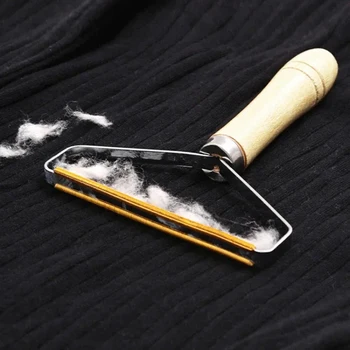1Pc Wooden Handle Clothes Hair Remover, Stainless Steel Double-sided Manual Lint Clipper,…