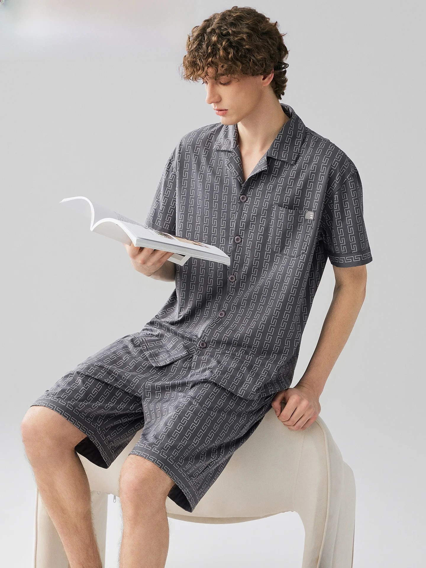 pigiama-da-uomo-in-cotone-modal-maniche-corte-leggero-e-confortevole-set-estivo-traspirante-e-morbido