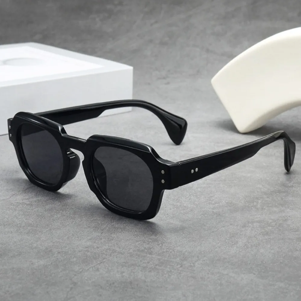 

Irregular Square Frame Sunglasses Rice Nail UV400 Multicolor Lenses Eyewear Lightweight Shades UV400 Sun Glasses Women