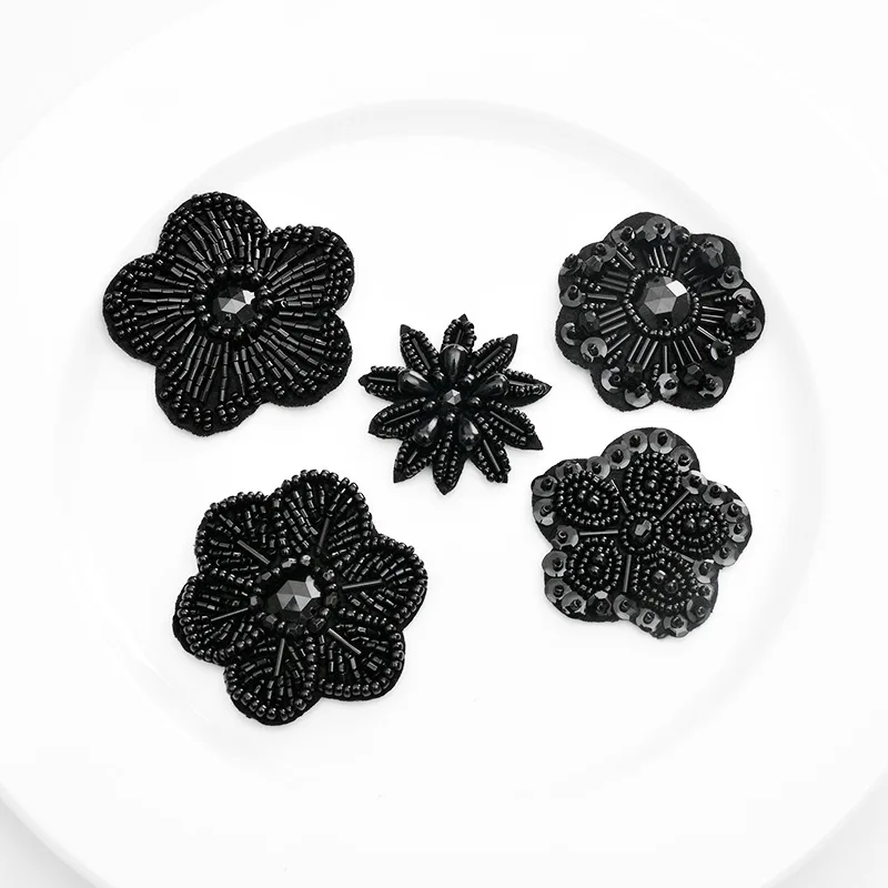 2PCS Hand-beaded black simple beaded flowers and leaves star-shaped small cloth clothes