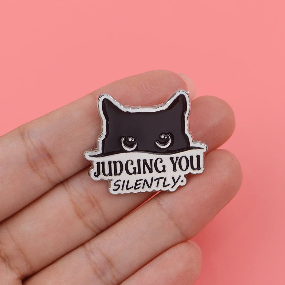 Black Cat Pin Enamel Lapel Pin Badge Pins หมวกเสื้อผ้ากระเป๋าเป้สะพายหลังตกแต่งเครื่องประดับอุปกรณ์เสริมของขวัญ