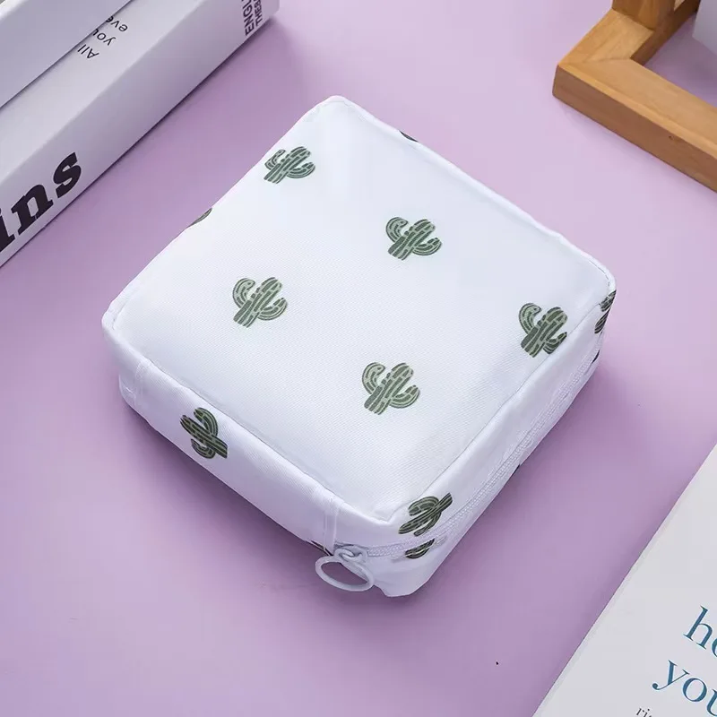 Aufbewahrungstasche für Damenbinden und Tampons, tragbarer wasserdichter Organizer mit Cartoon-Muster, diskrete Periodentasche Hygienebeutel Damen Menstruations-Organizer wasserdichte Kosmetiktasche Tampon-Etui komp – Detail 13