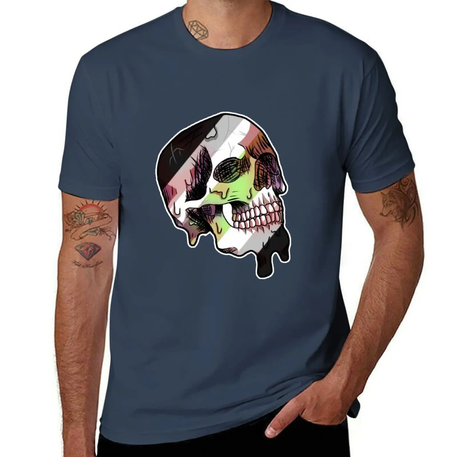 Camiseta de manga corta informal y relajada con estampado de calavera que se derrite de la marca Skull Melting Agender