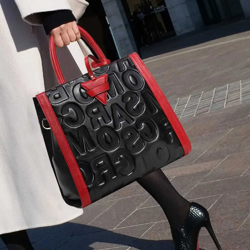 

Сумка-тоут из натуральной кожи, разноцветная вертикальная полоска с треугольными буквами, большая вместимость, сумка через плечо