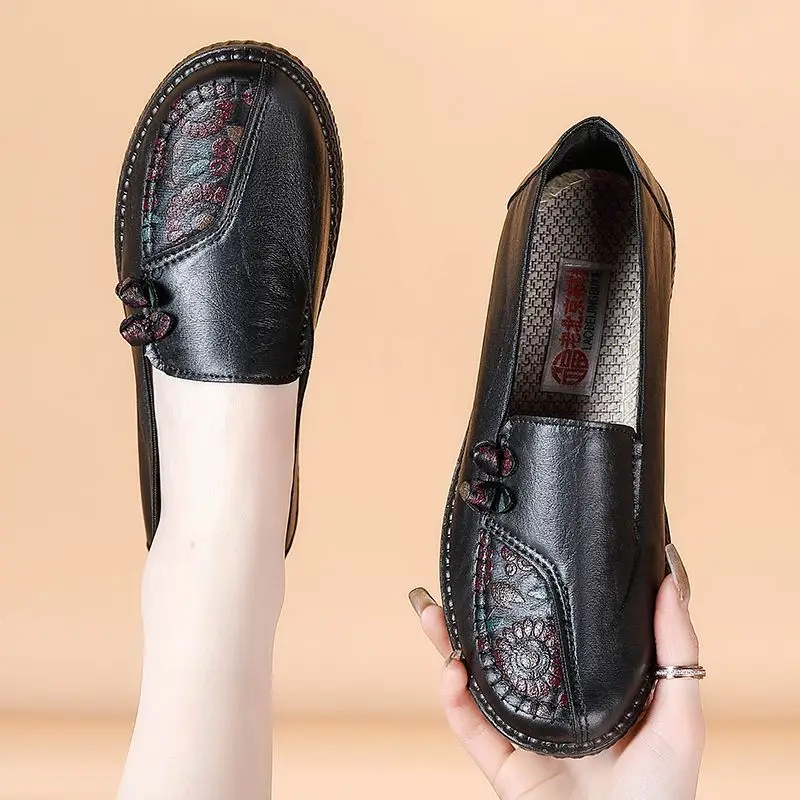 

Women's leather flat shoes, spring and autumn women's loafers, single classic mom shoes, anti-slip free shipping shoes