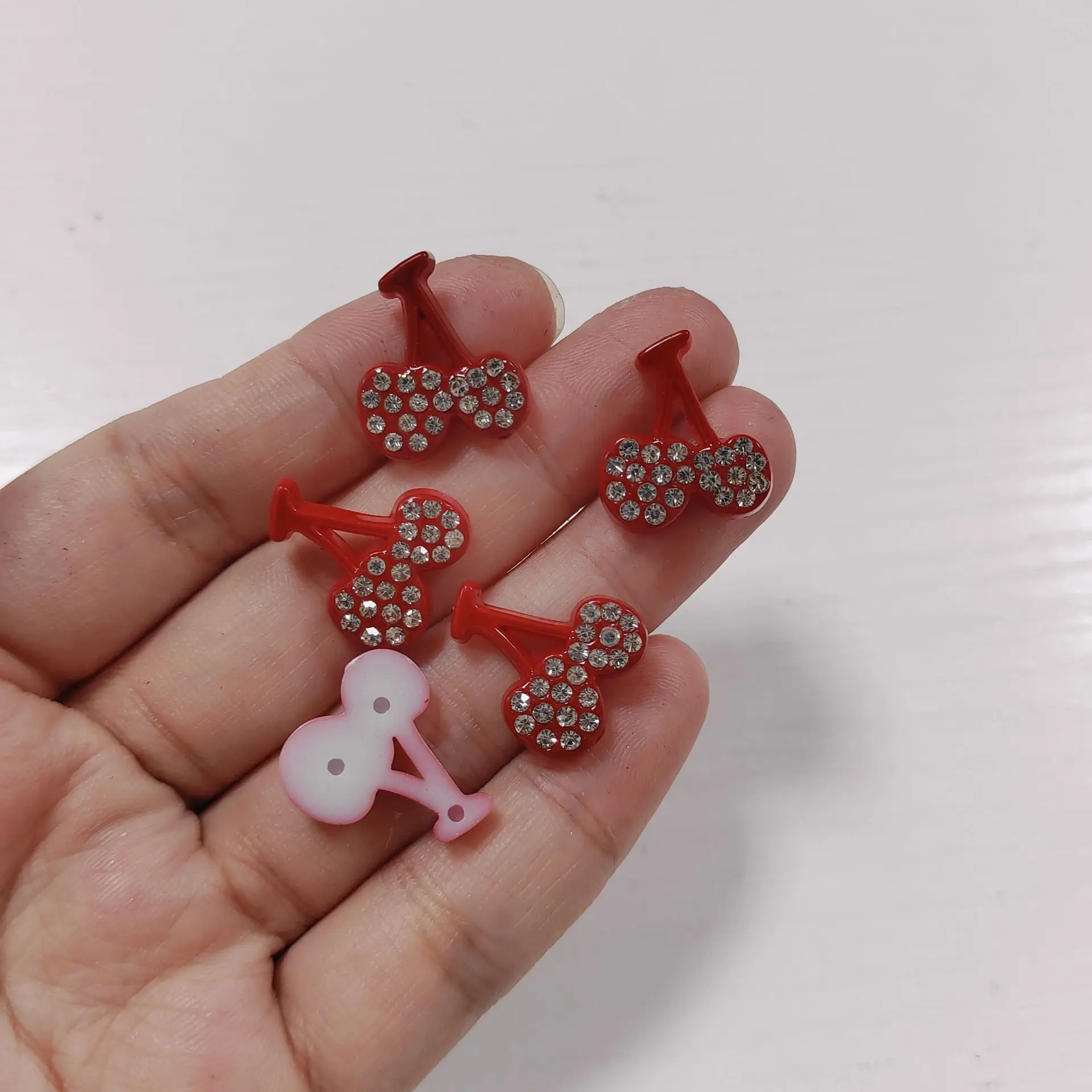 10pcs Golden Silvery Bow Rhinestone Five BOARD Pearl Love Queen คําเครื่องประดับพลาสติก DIY ขยะเคสโทรศัพท์กระจกตกแต่งผม