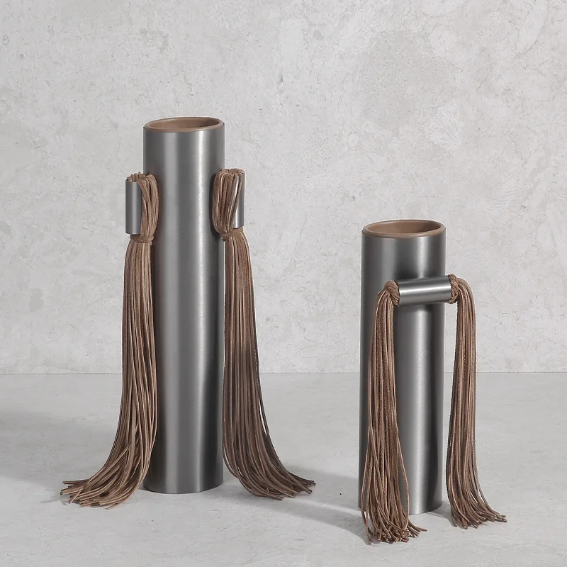 Modern Elegant Vases Metal Leather Centerpiece Kawaii Flower Vase Art Living Room Flower Bottle Wedding Vases Home Design HQ474
