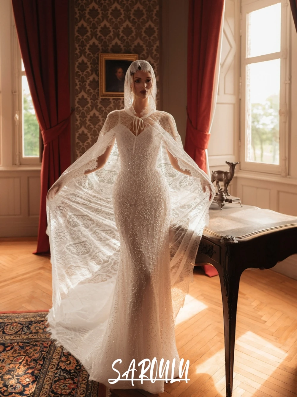 

White Pearls Mermaid Wedding Dress Modern V Neck Lace Customized Bridal Gown Stunning Sleeveless Romantic Bride Wear No Cape
