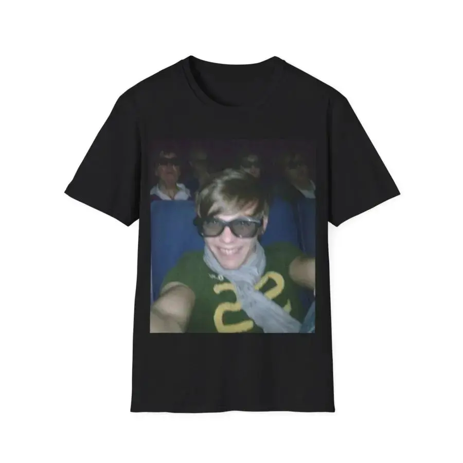Funny Tops Louis Tomlinson Movie Theatre Selfie Meme T Shirt Y2k Vintage Print T-shirt Casual Loose O Neck Streetwear Unisex