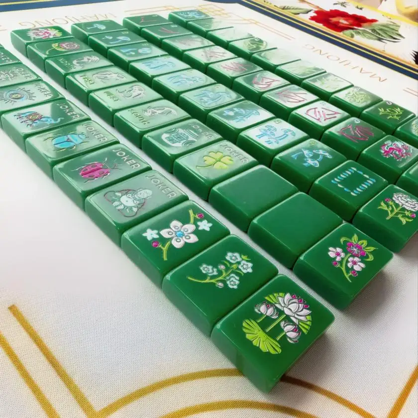 USA Stock American Mahjong Set Solid Emerald Green Acrylic Tiles Engraved Mushroom Dots Arabic Numbers & Lucky Jokers