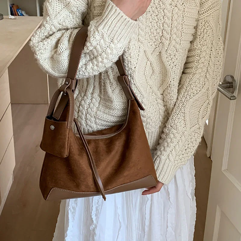 

Korean Large Capacity Shoulder Bag Fashion Retro Suede Tote Bag Casual Commuting Crossbody Bag Underarm Bag Coin Purse