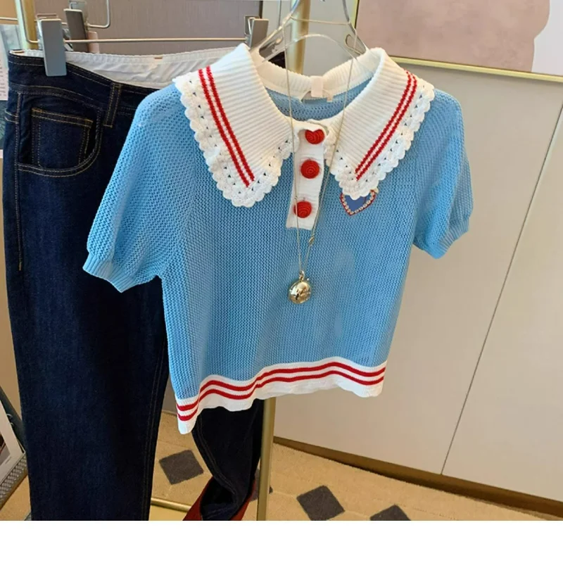 Estilo francês doce gola boneca bordado camisola de malha de manga curta feminina 2025 verão nova malha curto topo