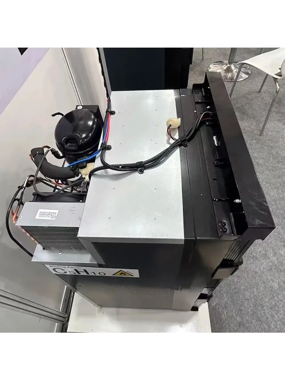 RV2180E MOTORHOME RV PARTS Appliances 12V/24V DC 150W Slim Compressor caravan Refrigerator  Parts