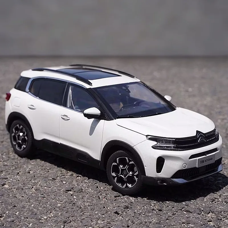 

1:18 Citroen C5 AIRCROSS SUV Alloy Car Model Diecast Metal Vehicle Car Model High Simulation Collection Kids Toy Gift Decoration