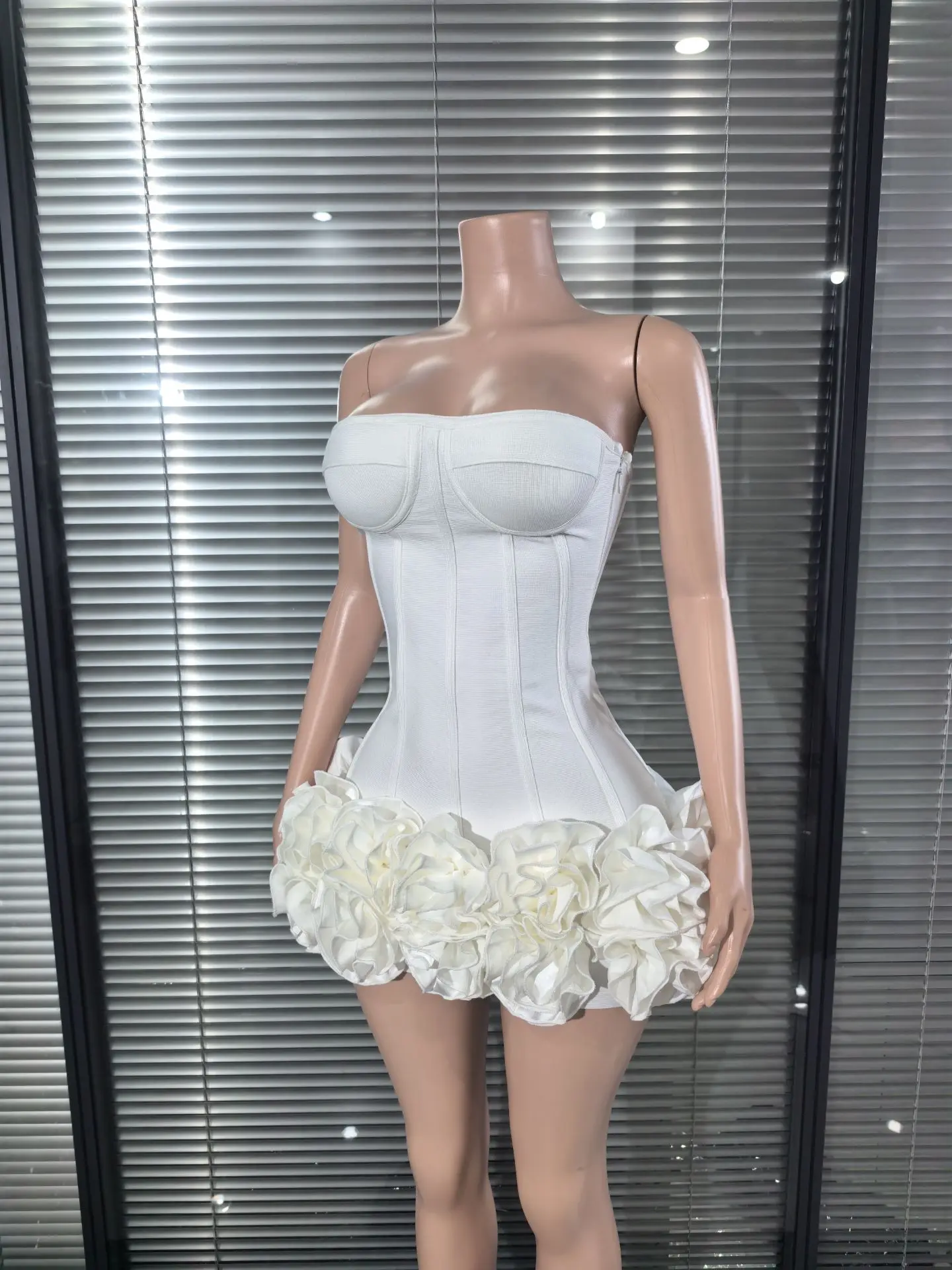 Wit Zwart Vrouwen Sexy Strapless Volledige Bloemen Bodycon Mini Bandage Jurk Verjaardagsfeestje Mode Kerstavond Feestjurk