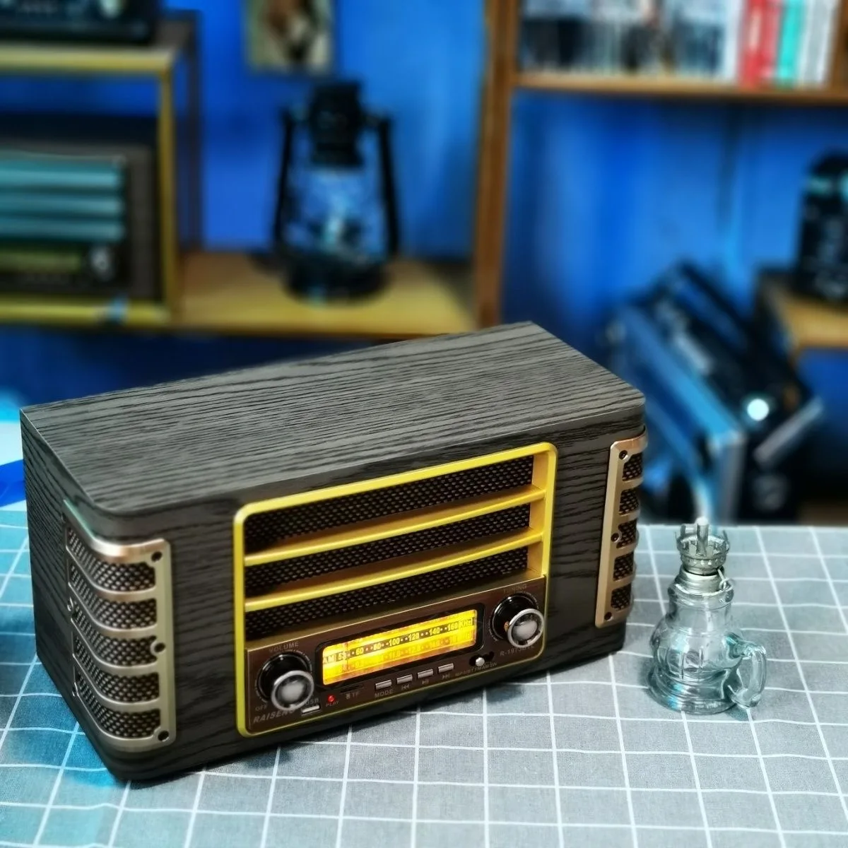 Radio desktop besar nostalgia antik, gelombang medium FM, gelombang pendek, dengan cahaya, kartu plug-in Bluetooth semua mesin satu, woode