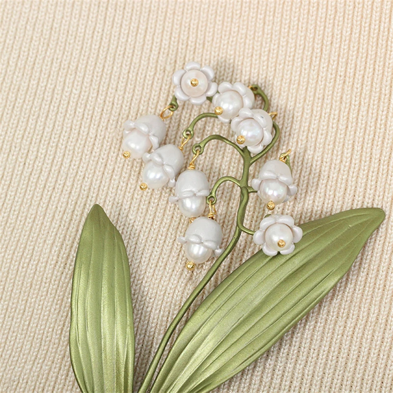 Designer New Pastoral Style Temperament Lily of The Valley Pearl Brooch Lily of The Valley Green Leaf Plant Jewelry Accessories