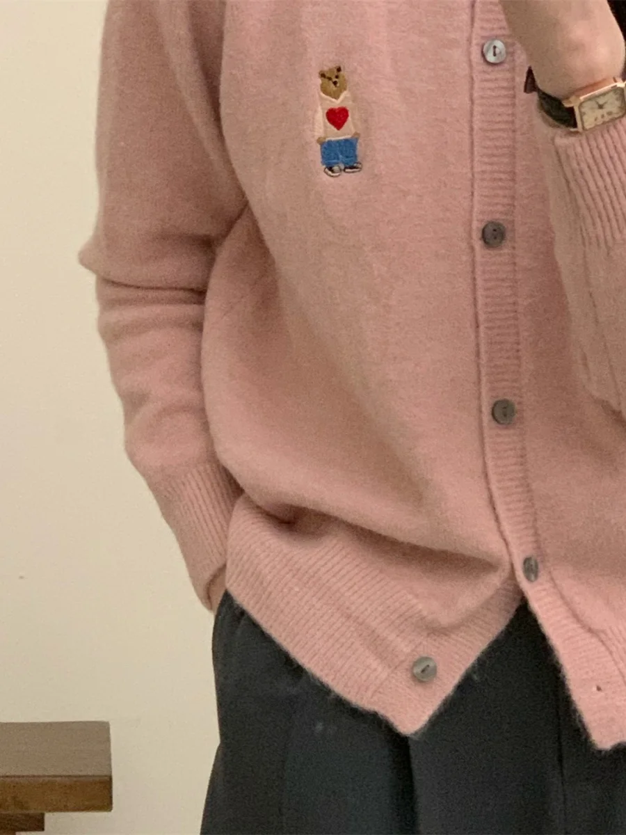 

Женский вязаный открытый кардиган премиум-класса Brisbane Bear Cub с вышивкой Ne из чистого хлопка цвета, базовый вязаный открытый кардиган для поездок на работу, ло...