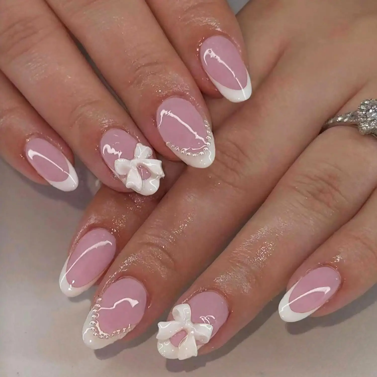 

24Pcs French Tip Press On Nails - Short Almond Bow Fake Nails with Pearl Design - Reusable Artificial Nails for Women & Girls