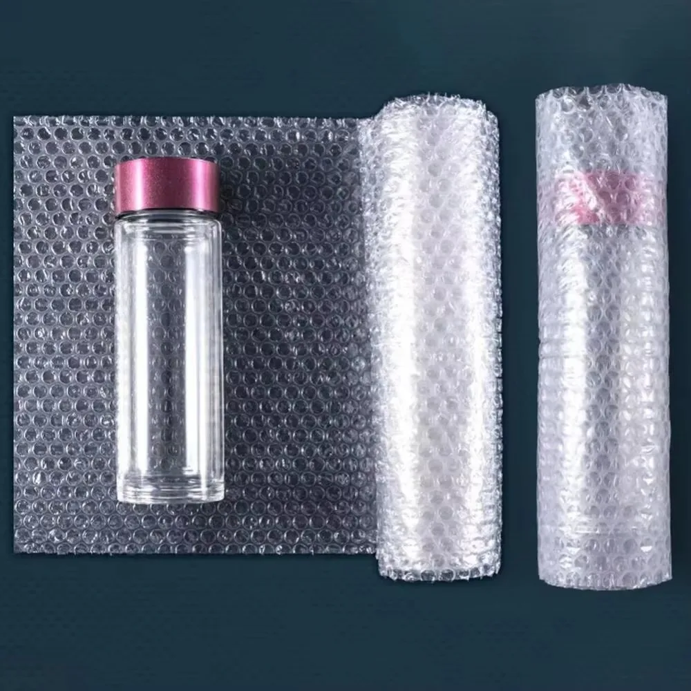 Stoßfeste, vibrationsdämpfende, doppellagige Polsterung mit Luftpolsterfolie und Schaumstoffpolsterung für den Versand von zerbrechlichen Gegenständen, Verpackungsmaterial. – Detail 5
