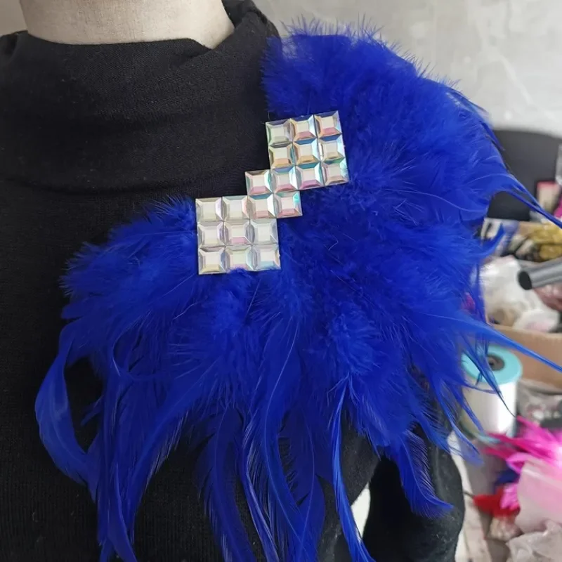 Handmade Customizable Feather Brooches Corsage for Stage Performers and Emcees Costume Accessories Brooches for Women