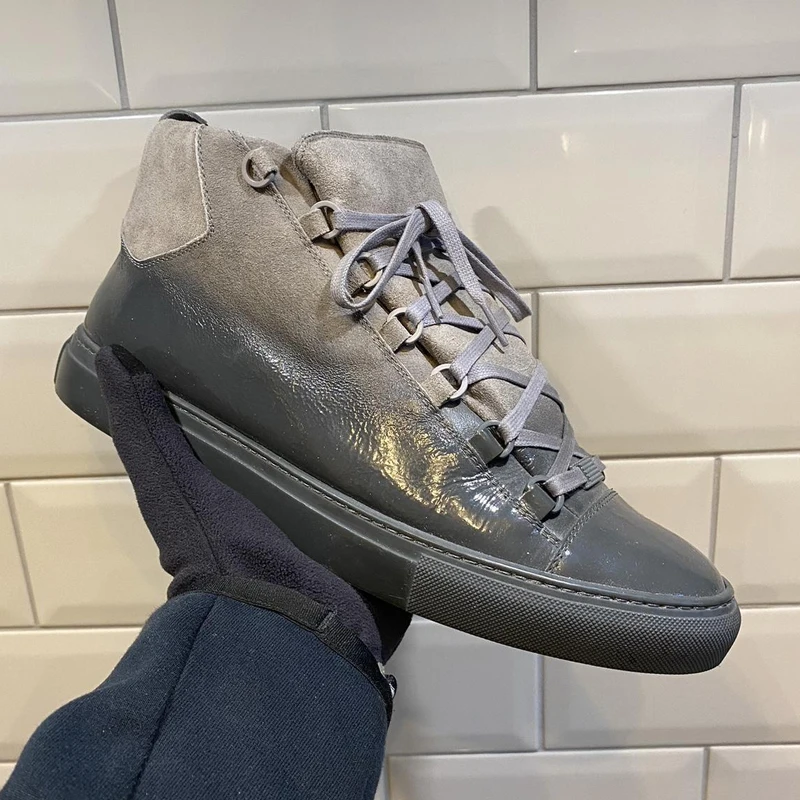 

Men's Black Gray Gradient Lace-Up High Top Casual Shoes 2026 Round Toe Thick Sole Sneakers Fashion Streetwear Footwear