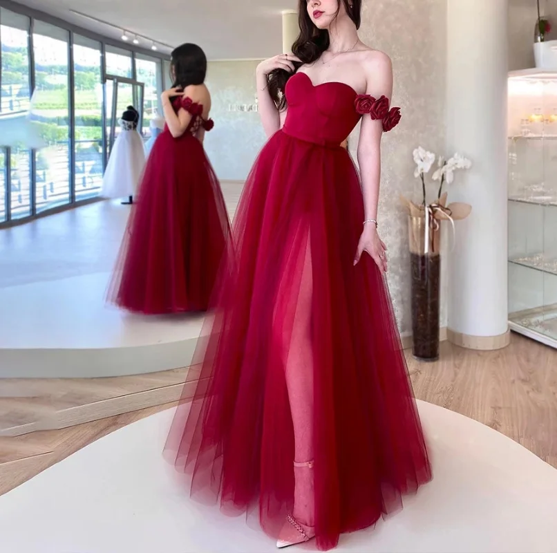 

2023 High Split Burgundy Prom Dresses Off The Shoulder Rose Floral Evening Party Formal Occasion Dresses robes de soirée