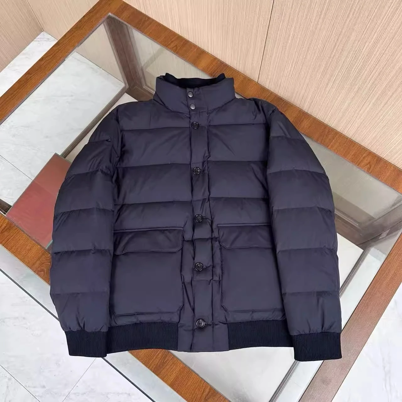 Piumino da uomo con collo alto in stile Old Money LP italiano