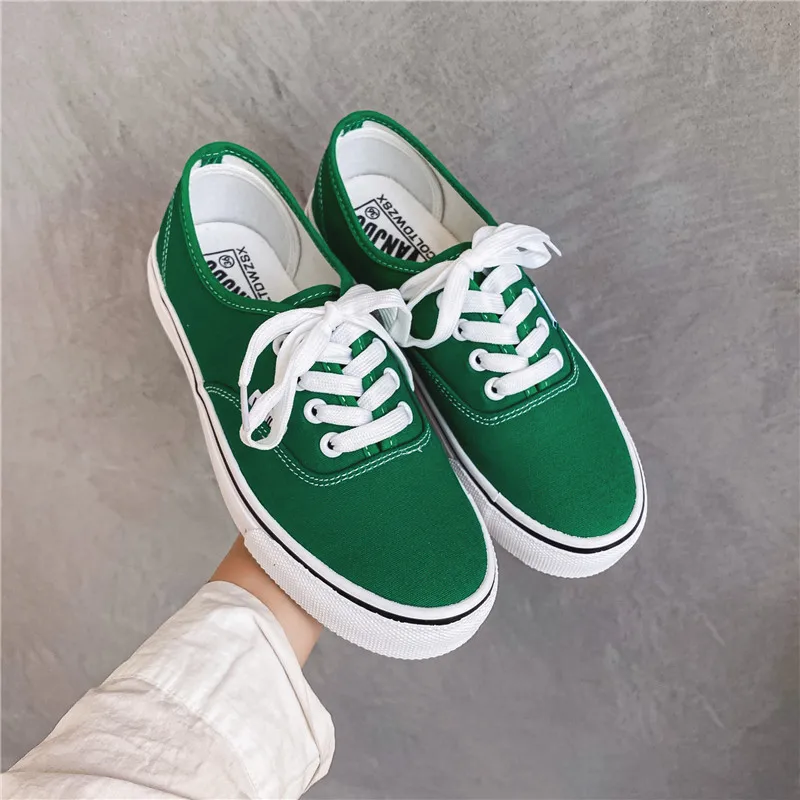 Classics Brand Canvas Shoes Women Skatebarding Shoes Woman Fashion Sneakers Casual Loafers Ladies Low-cut Female Student Shoes