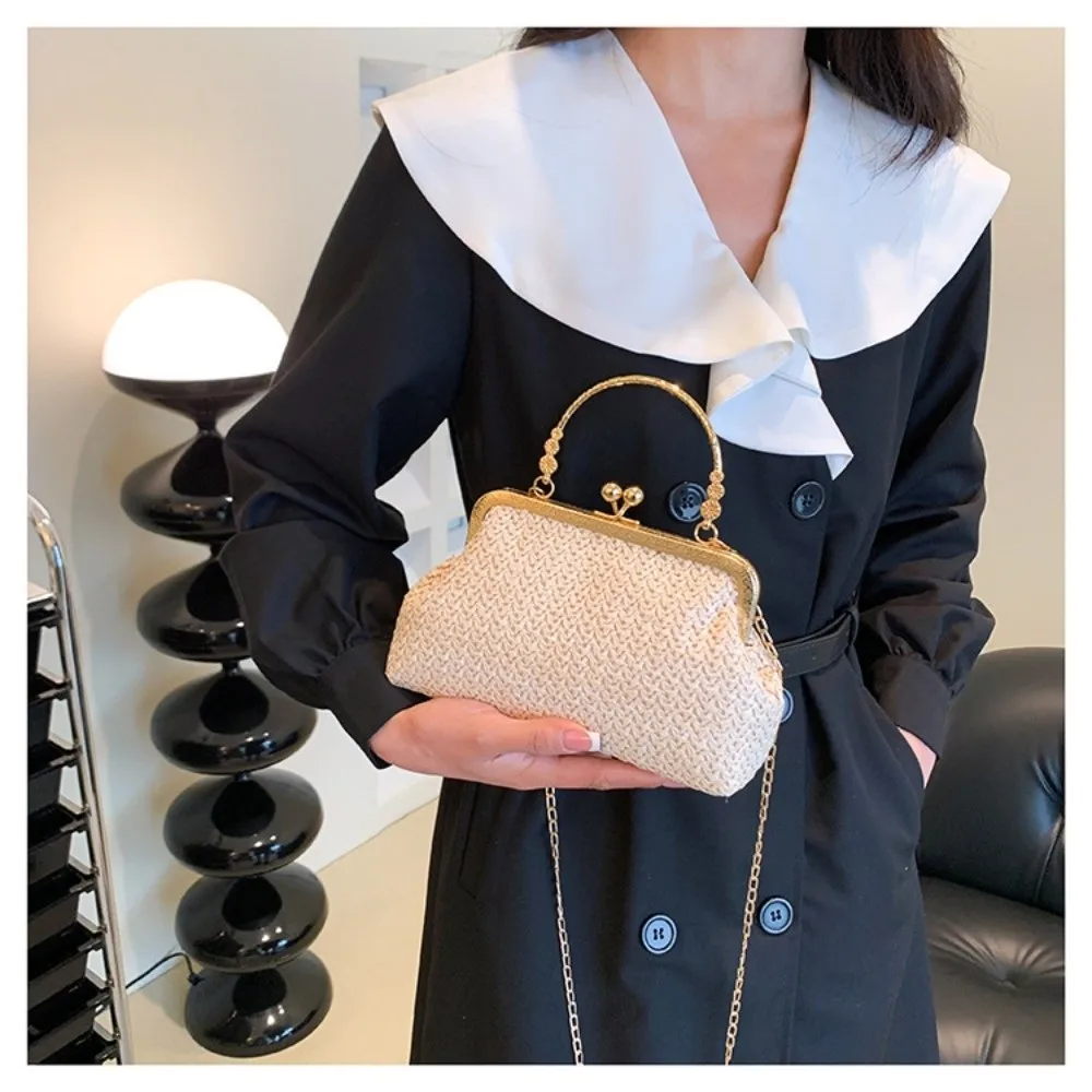 Hand Woven Straw Woven Handbag Clip Mouth Design Gold Chain Strap Clutch Purse Bag Small Size Texture Finish