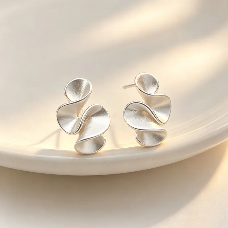 GANPUP Unregelmäßige Kreisförmige Creolen für Damen, Einfache Mode, Neuer Zarter Ohrschmuck, Geschenk für Party, Großhandel, Damenohrringe – Detail 7