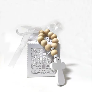 Katholischer Holzrosenkranz mit Kreuzkörnchen, weißer Beutelbox, heiliges Granulat, getaufte Gefälligkeiten, Kommunionbestätigung 8 Hauptverkäufe Erste Kommunion Erinnerung - №5