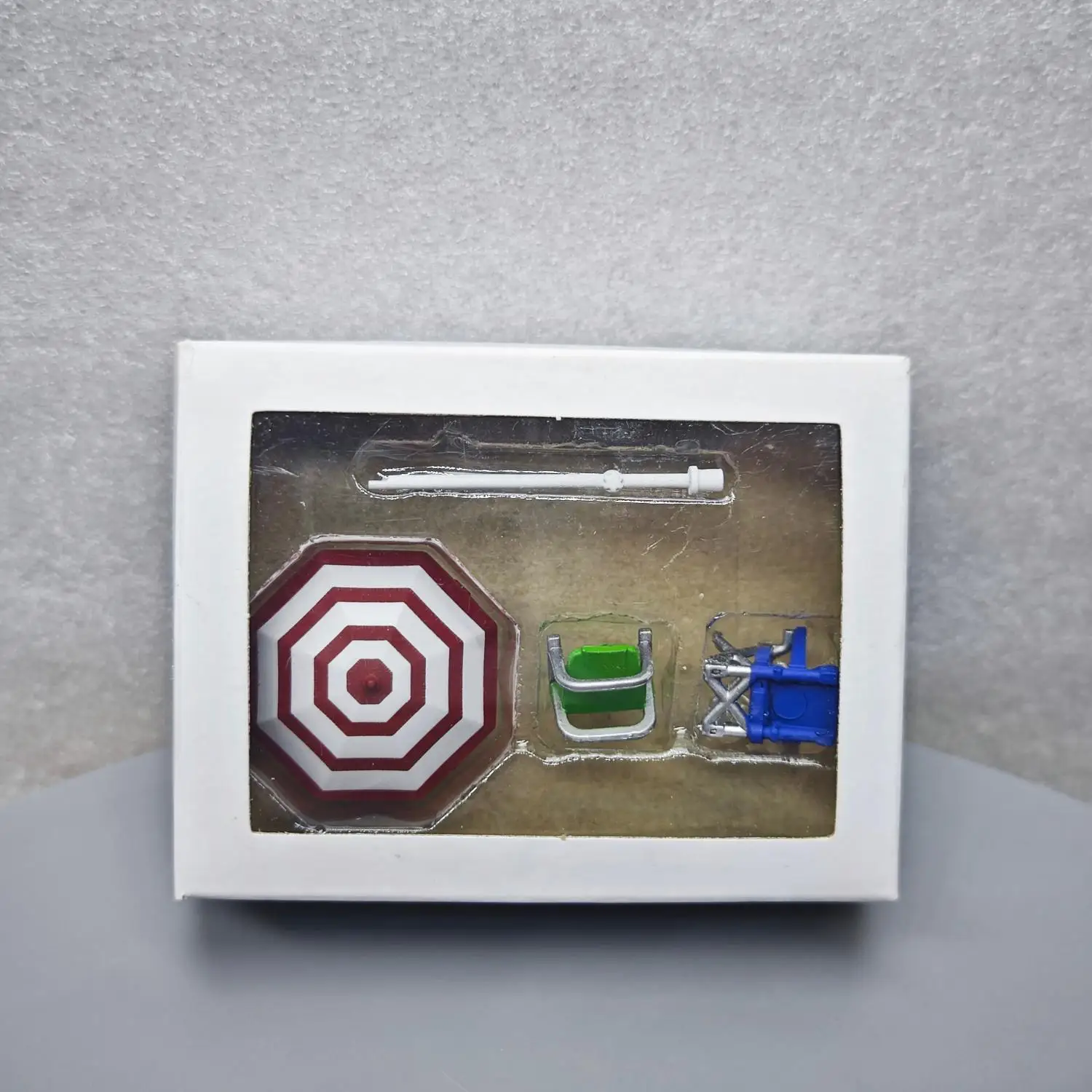 

Мини-модель из сплава 1:64, комбинированные аксессуары для пляжа или улицы, шезлонг, как показано, без зеленого Play-Doh