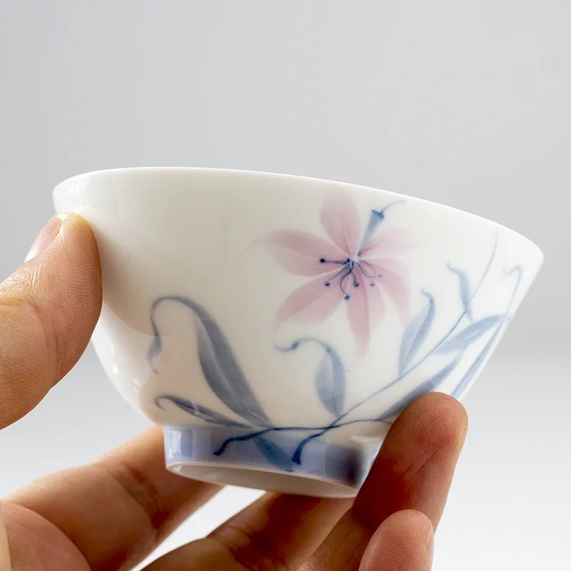 Ceramic Tea Cup Chinese Kungfu Tea Set Hand-Painted Blue Pink Narcissus Floral Vintage Exquisite 80ml Office Home Drinkware