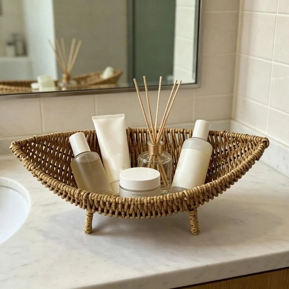 Large Capacity Plastic Hand-Woven Basket Hollow Drain Moisture Proof Fruit Bread Basket Rustic Cosmetics Storage Basket