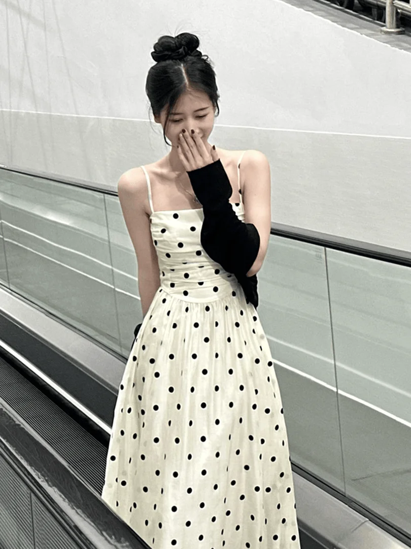 

Летнее женское платье миди в горошек с завышенной талией, приталенное, без рукавов, для офиса