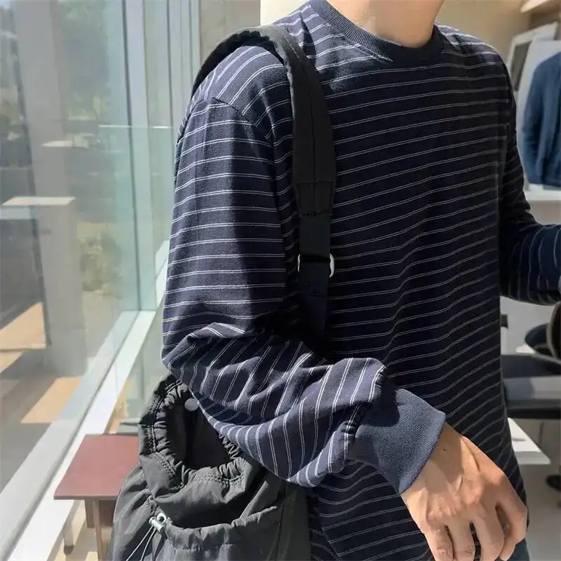 Casual Navy Blue Striped Long Sleeve Men's T-shirt New Autumn Loose Fit O-neck Korean Style Cotton Pullover Top 7BGK