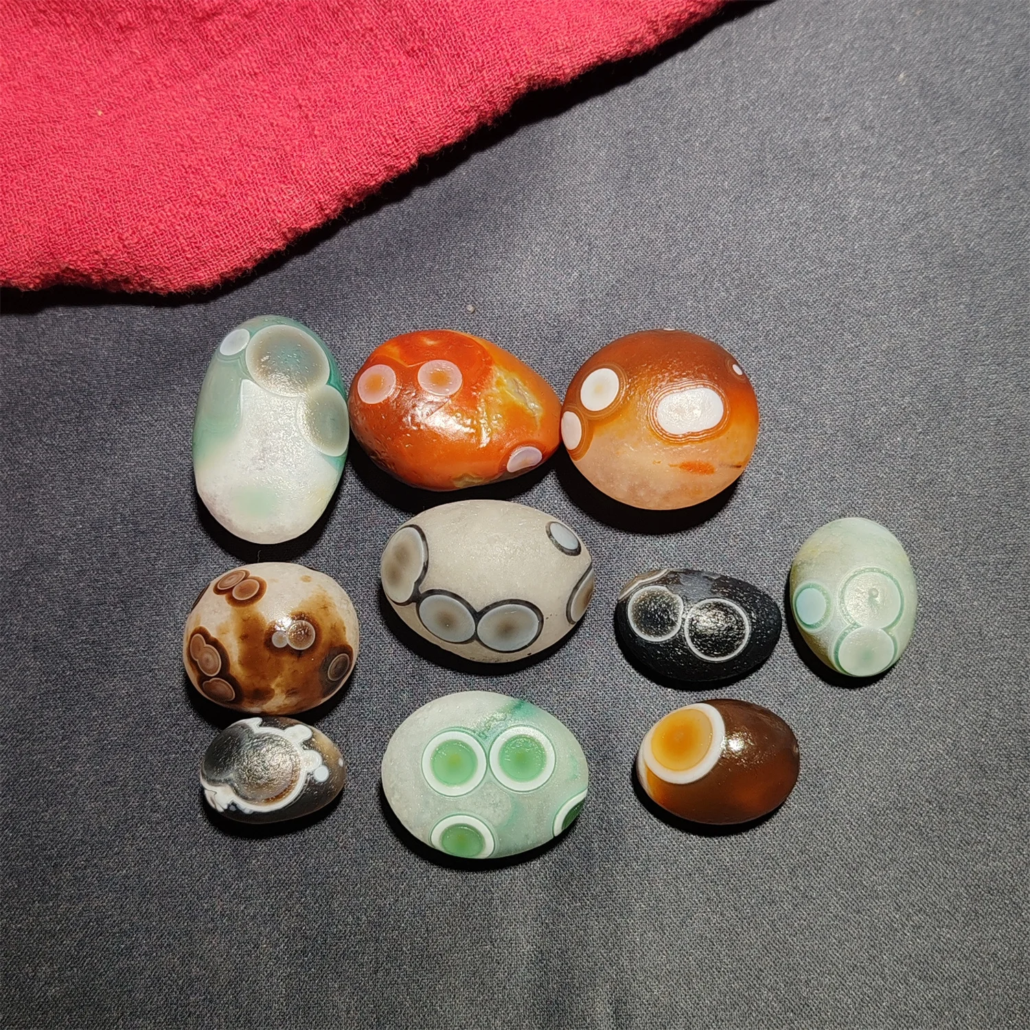 10pcs/lot multi-eye pattern natural Gobi agate rough Collectible Magical Powerful Energy Amulet Without any manual processing