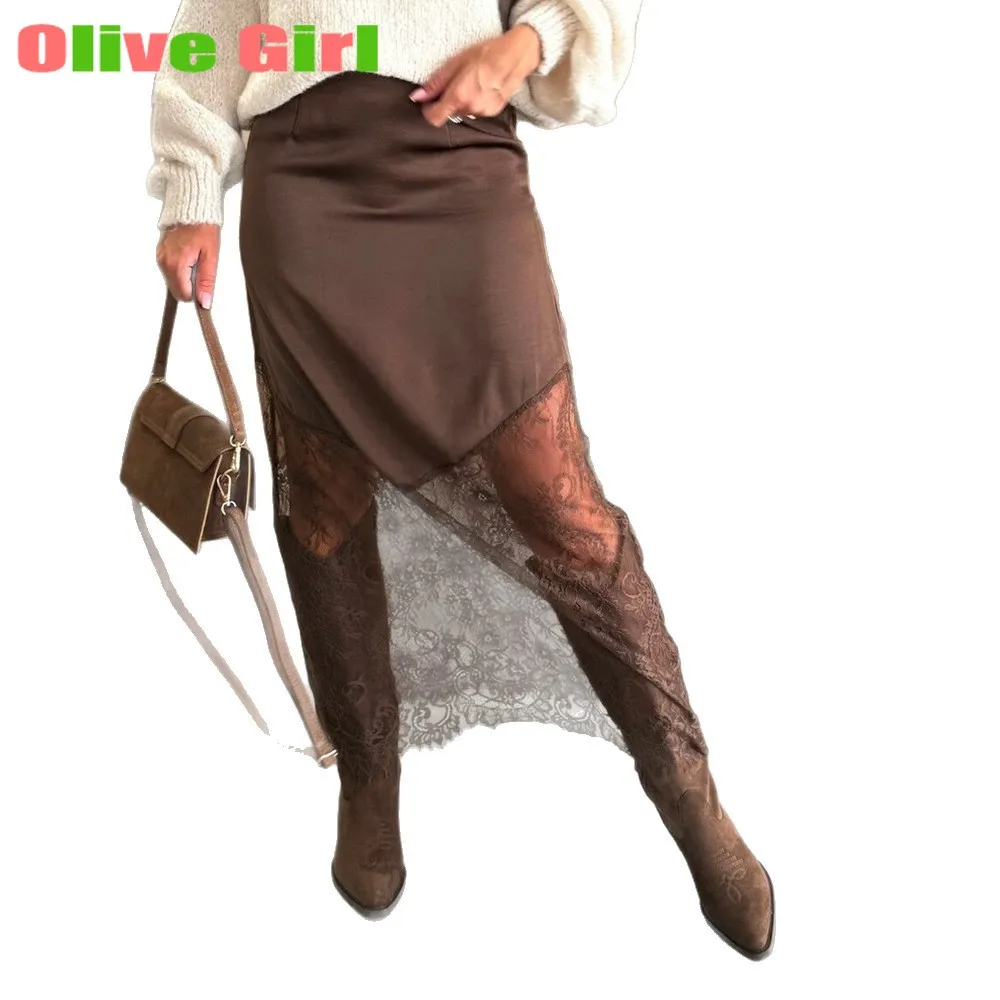 กระโปรงสั้นทรงสวยสไตล์เซ็กซี่ 2025 ยุโรปอเมริกา ฤดูใบไม้ร่วง ฤดูหนาว กระโปรงผู้หญิงเซ็กซี่แต่งลูกไม้แบบต่อผ้า ความยาวปานกลาง