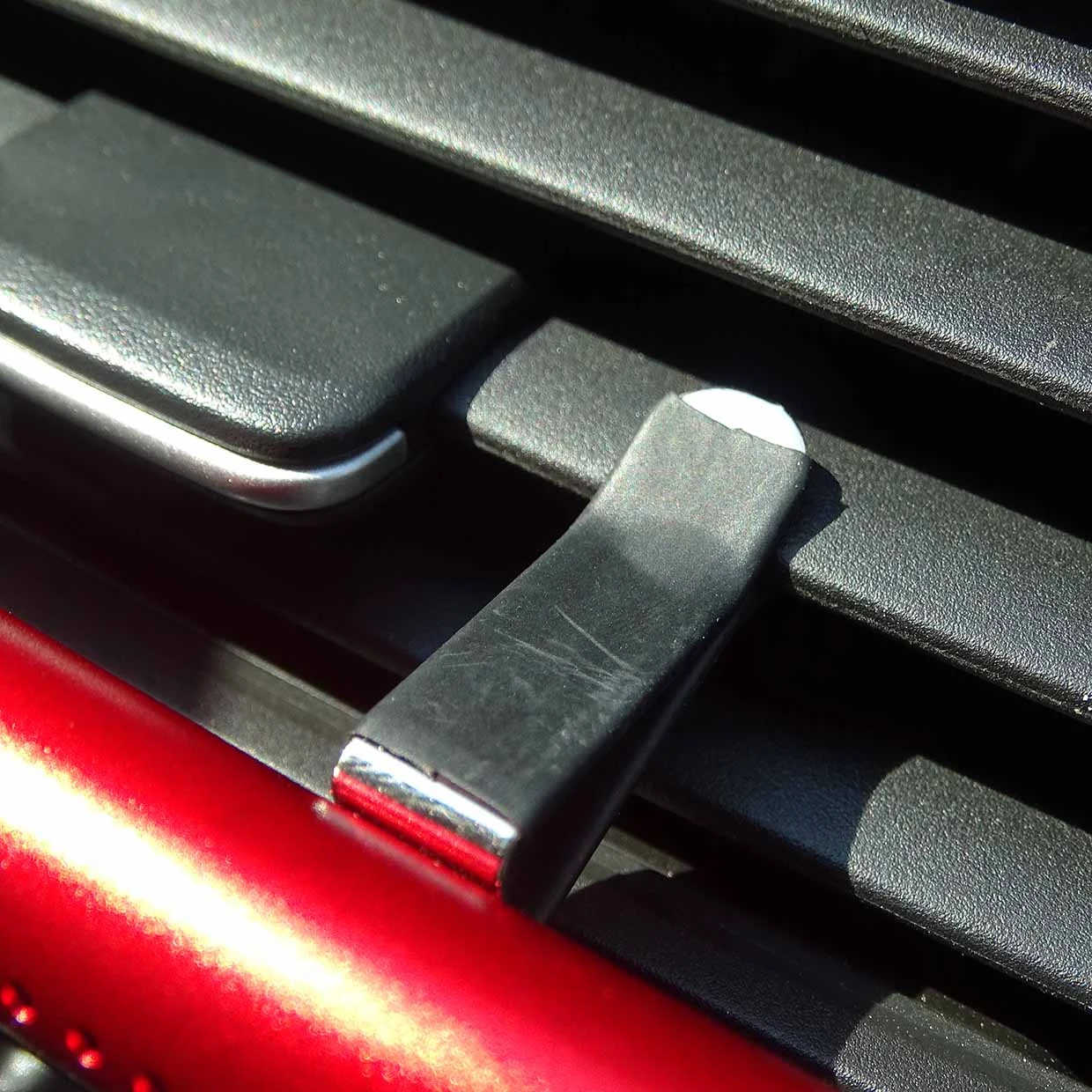 Car Aromatherapy FOR Tesla Roadster model 3 model X model Y Model S space X Car Air Freshener Outlet Aromatherapy Clip Sticks