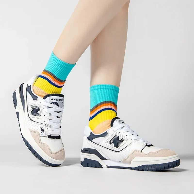 

White blue white gray sports and leisure versatile low top board shoes for both men and women