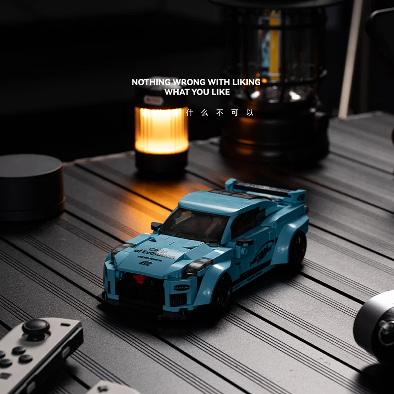 Samochód sportowy R35 z serii Evolution w skali 1:24 - modyfikowany widebody, niebieski, zestaw do samodzielnego montażu z pudełkiem ekspozycyjnym, prezent na Boże Narodzenie/urodziny