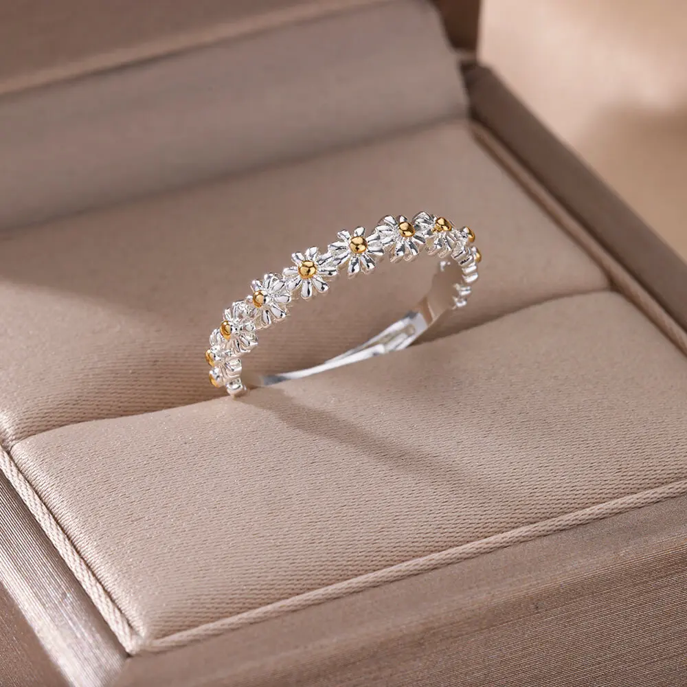 Women's Vintage Daisy Adjustable Open Cuff Flower Ring