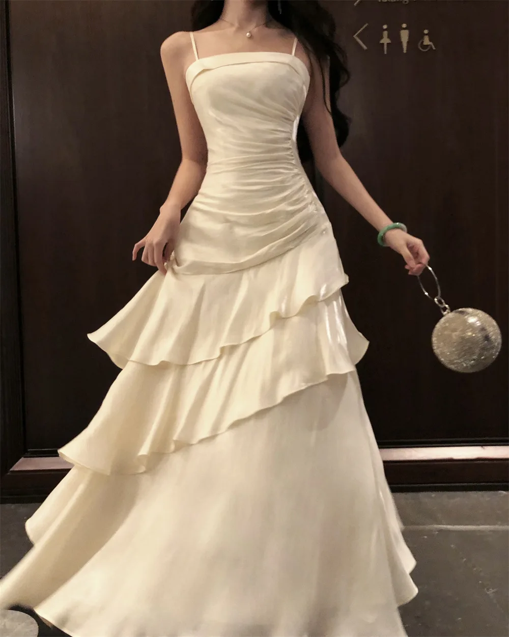 

High-end Long Ruffle Edge Slim-fitting Suspender Dress Fishtail Birthday Dress