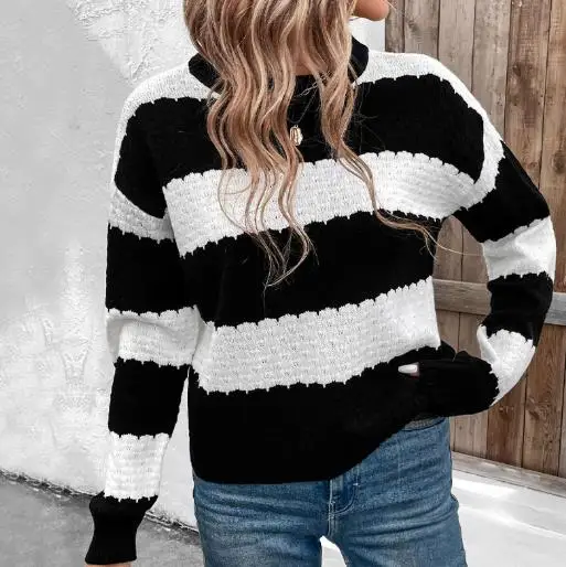 

2025 Black and White Contrast Striped Jacquard Round Neck Knitted Pullover for Autumn and Winter Women's Casual Knitted Sweater
