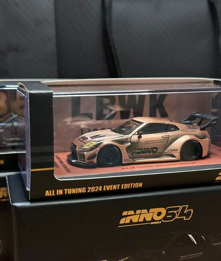 

Модели INNO64 1:64 NISSAN R35 GT-RR все в тюнинге 2024 Чейз выставка Foshan limited edition литая модель автомобиля из сплава