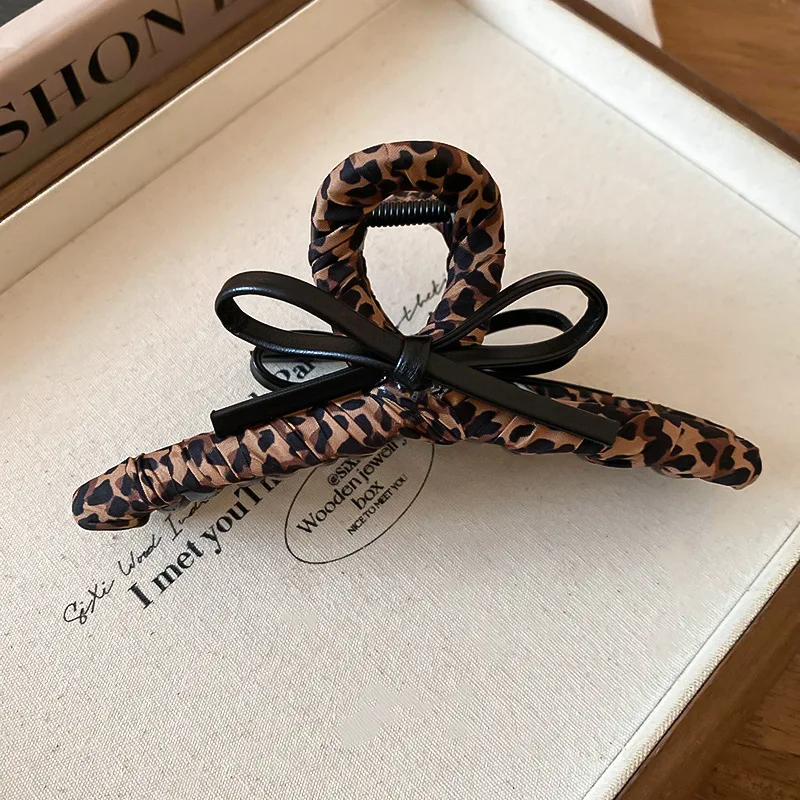 Leopard Print Artificial Leather Bow Grab Clip Hairpin Back Head Hair Shark Clip Personality Sweet Cool Wind Accessories Woman