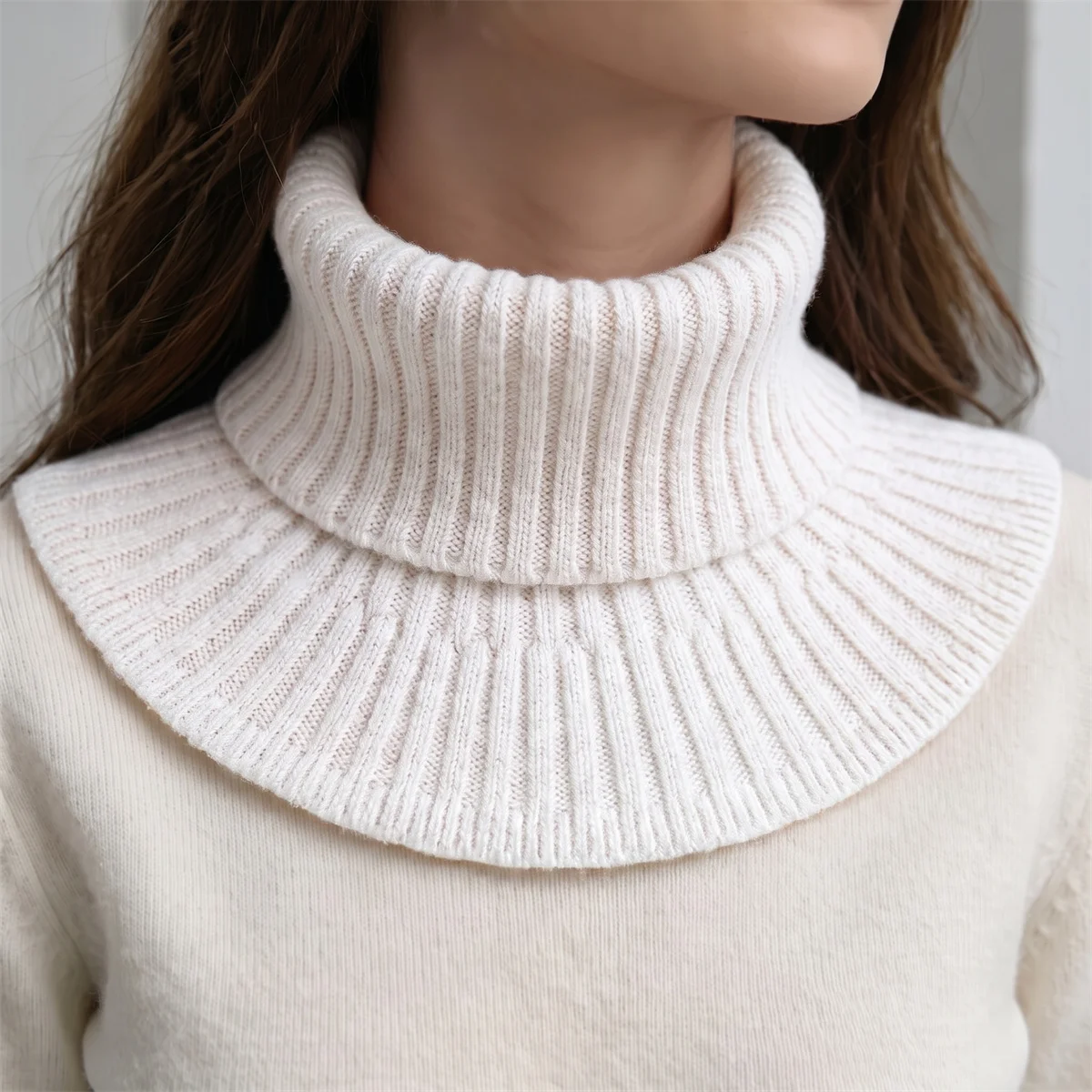 Turtleneck Bodysuit - Kadınlar için Örgü Yakalık, Kaburgalı Balıkçı