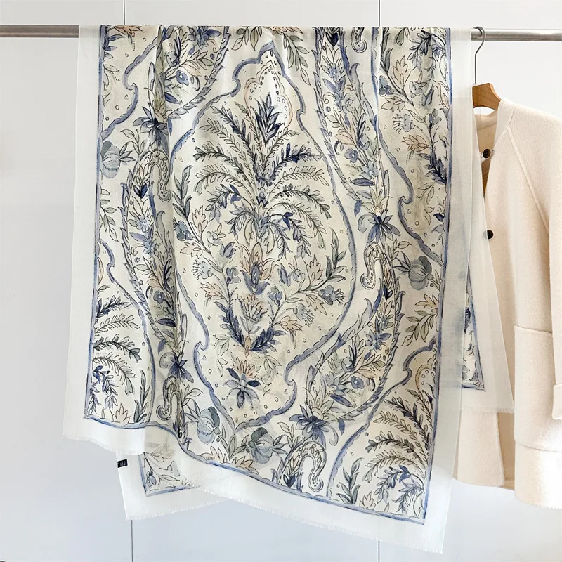 Temperament literary wool scarf women's autumn and winter new water-soluble wool long scarf warm light luxury long shawl