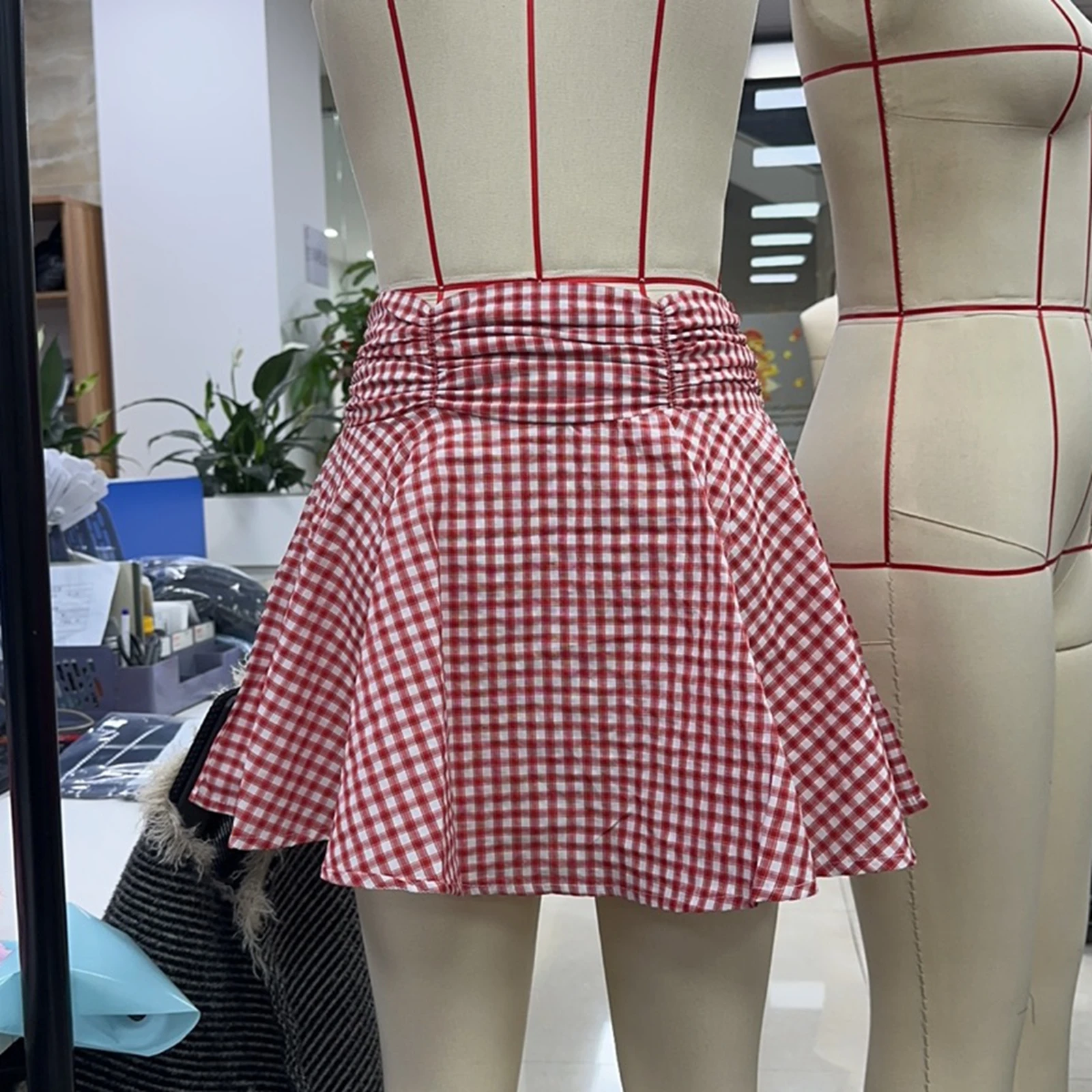 

Women Ruched Gingham Skirt Low Rise Tie-Up Bow Aline Mini Ruffle Skirt For Beach Vacation Summer Party Daily Wear Streetwear